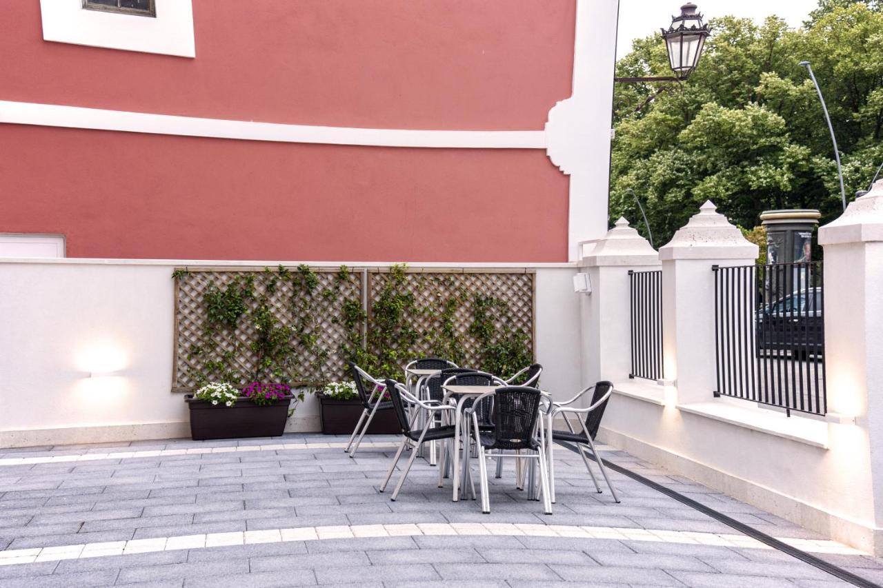 Apartamentos La Quinta Burgo Eksteriør bilde